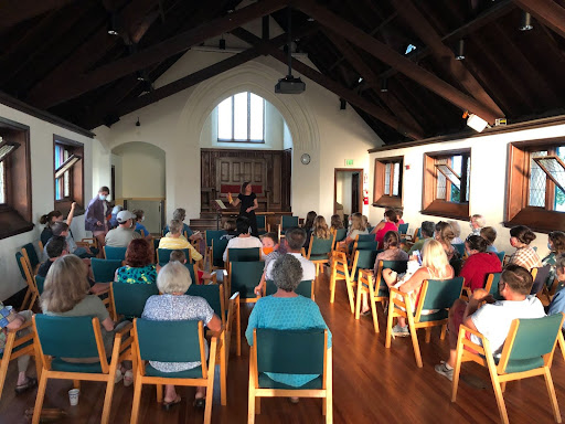 AuthorVisit-LargeGroup